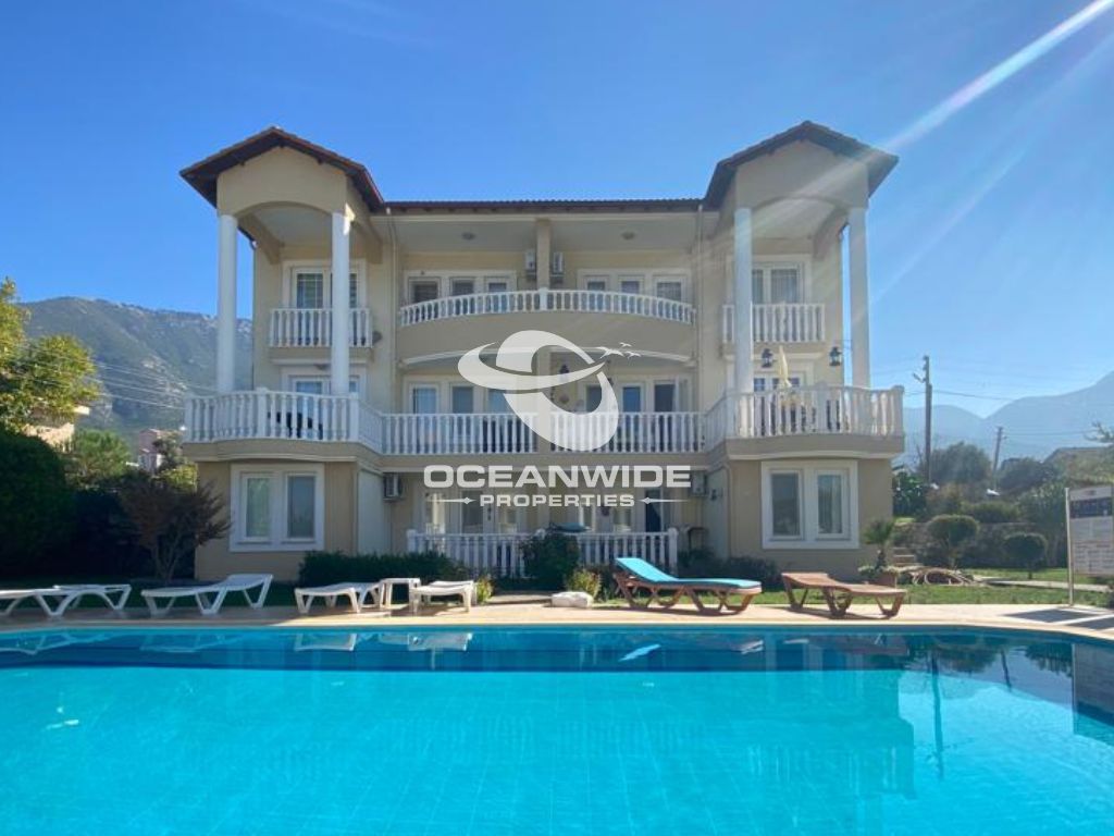 4 bed duplex